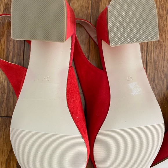 DYNAMITE Slingback Kitten Heels - Picture 8 of 8